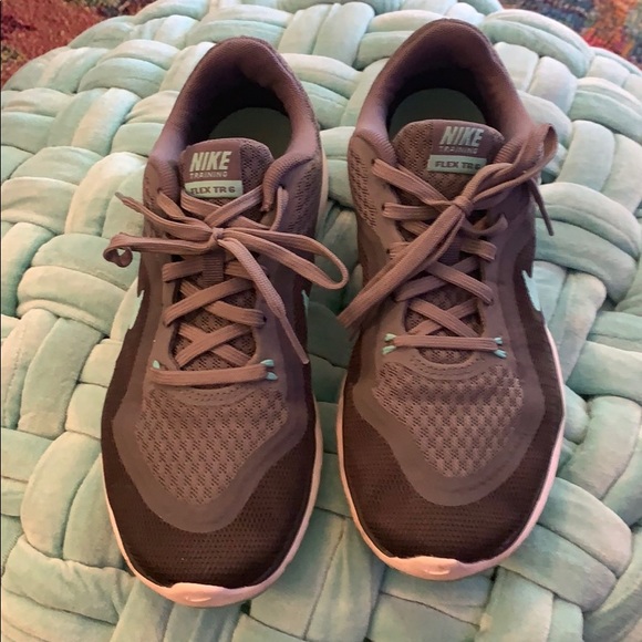 Nike Shoes - Nike Flex Trainer 6.